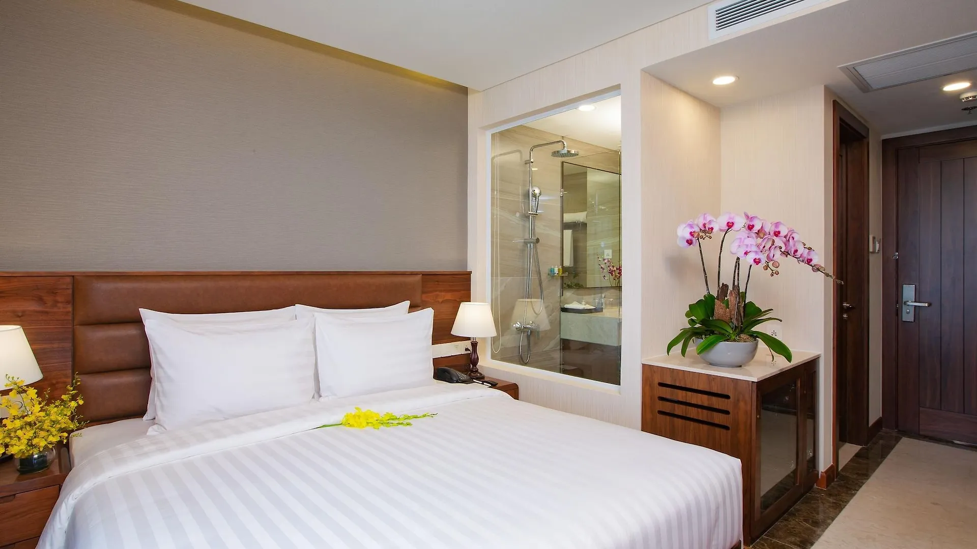 Orchids Saigon Hotel Ho Chi Minh City 4*,  Vietnam